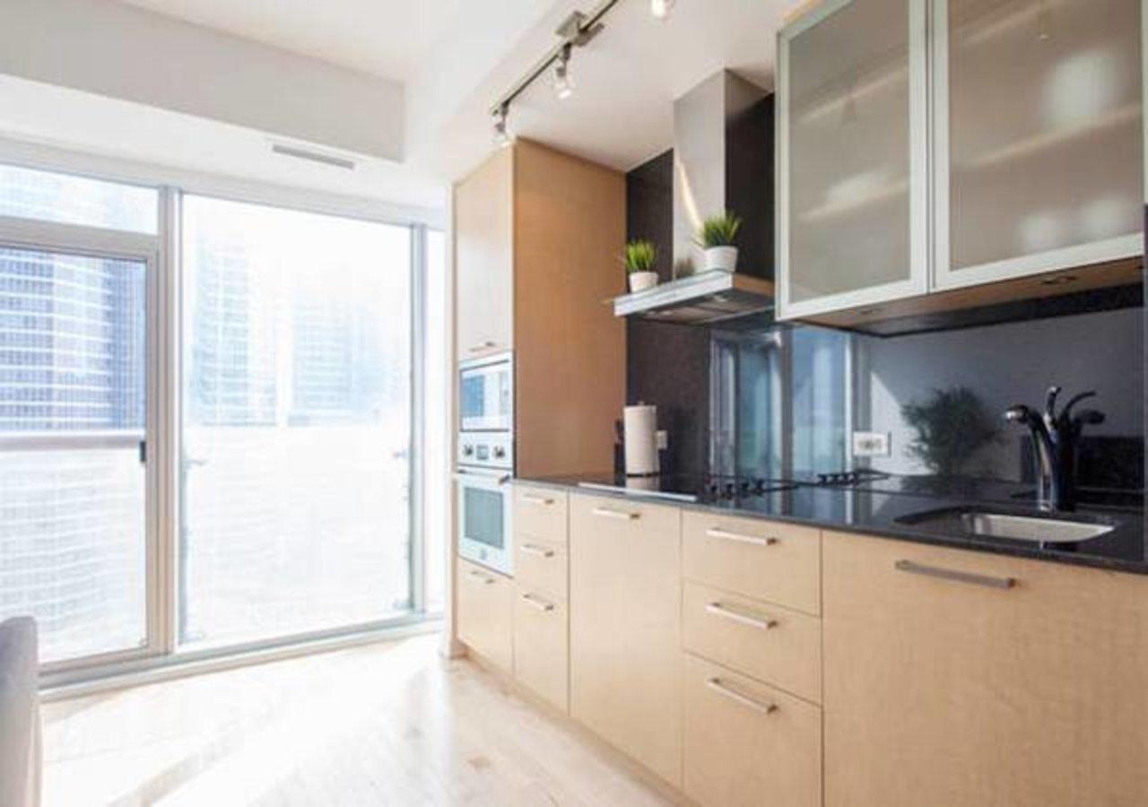 Jp Stays - Lakeview Condos Торонто Экстерьер фото